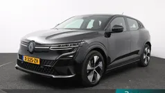 Zwart Gebruikt 2024 Renault Mégane Evolution Hatchback | € 30.295 (Eerlijke prijs)