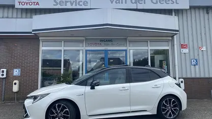 Occasion Toyota Corolla Executive 153 PK (112 kW) 2020 Wit Hatchback