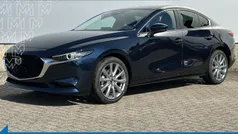 Blauw, metallic lak Nieuw 2025 Mazda 3 Center-Line Sedan | € 37.790 (Eerlijke prijs)
