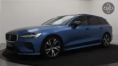Blauw Gebruikt 2019 Volvo V60 R-Design Stationwagen | € 29.495 (Eerlijke prijs)