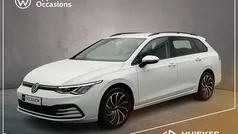 Wit Gebruikt 2024 VW Golf VIII Business Stationwagen | € 25.900 (Eerlijke prijs)