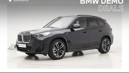 Zwart Gebruikt 2024 BMW X1 Comfort Edition SUV | € 44.895 (Eerlijke prijs)