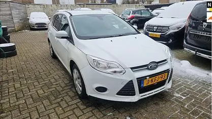 Wit Occasion 2013 Ford Focus Stationwagen | € 1.600 (Goede deal)