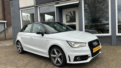 Occasion 2013 Audi A1 Sportback S-Line Hatchback | € 10.799 (Eerlijke prijs)