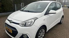 Wit Gebruikt 2016 Hyundai i10 Comfort Hatchback | € 6.150 (Eerlijke prijs)