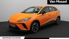 Oranje Gebruikt 2023 MG MG4 EV Hatchback | € 19.995 (Eerlijke prijs)