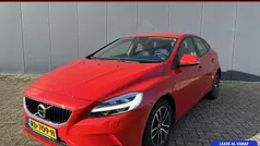 Rood Gebruikt 2017 Volvo V40 Stationwagen | € 13.950 (Goede deal)