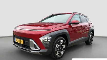 Rood Gebruikt 2025 Hyundai Kona Comfort SUV | € 30.895 (Eerlijke prijs)