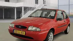 Rood Gebruikt 1999 Ford Fiesta Ambiente Hatchback | € 1.185 (Super prijs)
