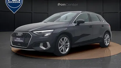 Grijs Gebruikt 2021 Audi A3 Sportback Design Hatchback | € 22.950 (Goede deal)