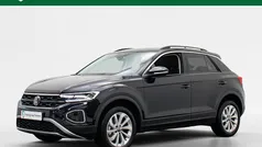 Gebruikt 2025 VW T-Roc Business SUV | € 36.445 (Eerlijke prijs)
