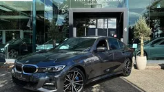 Grijs Gebruikt 2020 BMW 330 M Sport Sedan | € 33.950 (Eerlijke prijs)