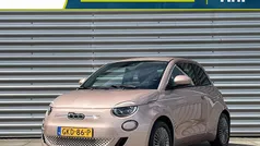 Gebruikt 2024 Fiat 500e La Prima Hatchback | € 27.440 (Eerlijke prijs)