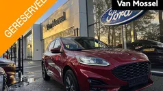 Gebruikt 2022 Ford Kuga ST-Line X SUV | € 29.645 (Eerlijke prijs)