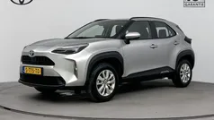 Grijs metallic Gebruikt 2023 Toyota Yaris Cross Active SUV | € 26.945 (Goede deal)