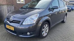 Grijs, metallic lak Gebruikt 2009 Toyota Verso Luna MPV | € 3.649 (Eerlijke prijs)