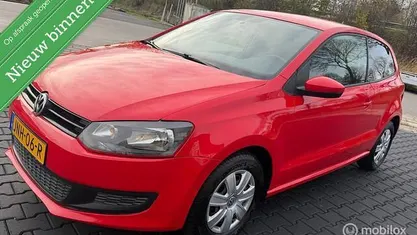 Rood Occasion 2010 VW Polo Hatchback | € 3.995 (Goede deal)