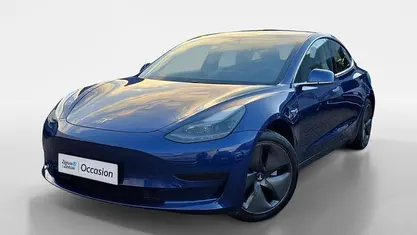 Blauw Occasion 2020 Tesla Model 3 Standard Range Sedan | € 19.840 (Eerlijke prijs)