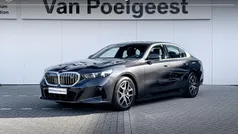 Grijs Gebruikt 2024 BMW i5 M Sport Sedan | € 59.900 (Eerlijke prijs)