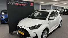 Gebruikt 2020 Toyota Yaris Hybrid Active Hatchback | € 17.500 (Eerlijke prijs)