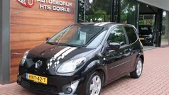 Zwart Gebruikt 2010 Renault Twingo Dynamique Hatchback | € 3.750 (Eerlijke prijs)
