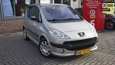 Grijs Gebruikt 2006 Peugeot 1007 Hatchback | € 2.495 (Eerlijke prijs)
