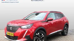 Rood Gebruikt 2022 Peugeot 2008 Allure SUV | € 19.900 (Goede deal)