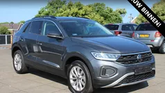 Grijs Gebruikt 2024 VW T-Roc Edition SUV | € 33.950 (Eerlijke prijs)