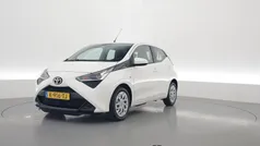 Wit Gebruikt 2021 Toyota Aygo X-play Hatchback | € 9.900 (Goede deal)