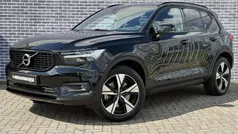 Zwart Gebruikt 2022 Volvo XC40 R-Design SUV | € 37.899 (Eerlijke prijs)