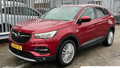 Occasion 2020 Opel Grandland X Innovation SUV | € 18.395 (Eerlijke prijs)