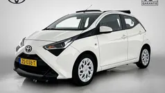 Gebruikt 2019 Toyota Aygo X-play Hatchback | € 11.445 (Eerlijke prijs)