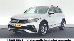 Grijs Gebruikt 2021 VW Tiguan R-line SUV | € 33.949 (Eerlijke prijs)