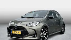 Gebruikt 2022 Toyota Yaris Hybrid Executive Hatchback | € 23.999 (Eerlijke prijs)