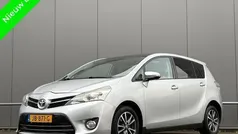 Grijs Gebruikt 2013 Toyota Verso MPV | € 9.950 (Eerlijke prijs)