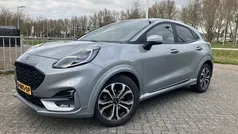 Grijs, metallic lak Gebruikt 2021 Ford Puma ST-Line X SUV | € 21.995 (Eerlijke prijs)