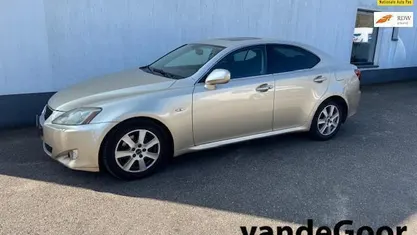Beige, metallic lak Gebruikt 2007 Lexus IS250 Executive Line Sedan | € 4.450 (Super prijs)
