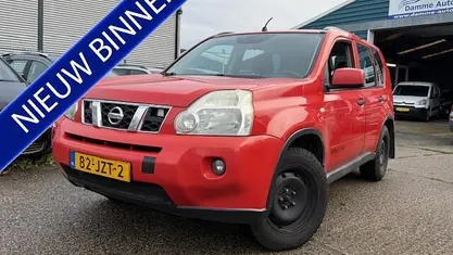 Rood (metallic) Occasion 2009 Nissan X-Trail SUV | € 3.649 (Eerlijke prijs)