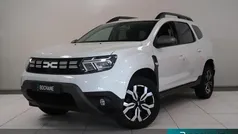 Gebruikt 2023 Dacia Duster Journey SUV | € 25.295 (Eerlijke prijs)