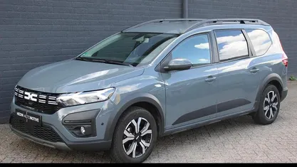 Grijs Gebruikt 2024 Dacia Jogger Expression MPV | € 25.540 (Eerlijke prijs)