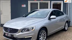 Gebruikt 2014 Volvo S60 Momentum Sedan | € 10.944 (Eerlijke prijs)