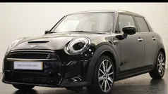 Zwart Gebruikt 2024 Mini Cooper S Classic Hatchback | € 35.450 (Goede deal)