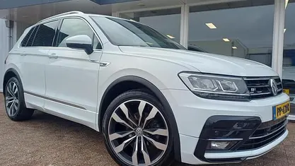 Wit Gebruikt 2017 VW Tiguan R-line SUV | € 18.400 (Goede deal)
