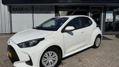 Wit Gebruikt 2021 Toyota Yaris Active Hatchback | € 15.950 (Eerlijke prijs)