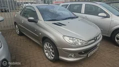 Grijs Gebruikt 2004 Peugeot 206 CC Cabriolet | € 1.000 (Goede deal)