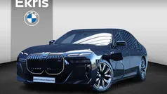 Zwart Gebruikt 2024 BMW M760e Executive Sedan | € 129.900