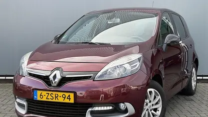 Rood Gebruikt 2015 Renault Scénic III LIMITED MPV | € 6.644 (Eerlijke prijs)