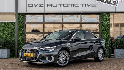 Grijs Occasion 2020 Audi A3 Business Sedan | € 19.950 (Eerlijke prijs)