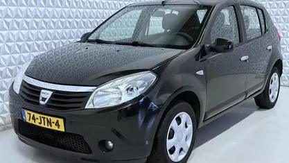 Occasion Dacia Sandero Lauréate 75 PK (55 kW) 2009 Hatchback