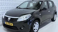 Gebruikt 2009 Dacia Sandero Lauréate Hatchback | € 1.299 (Eerlijke prijs)